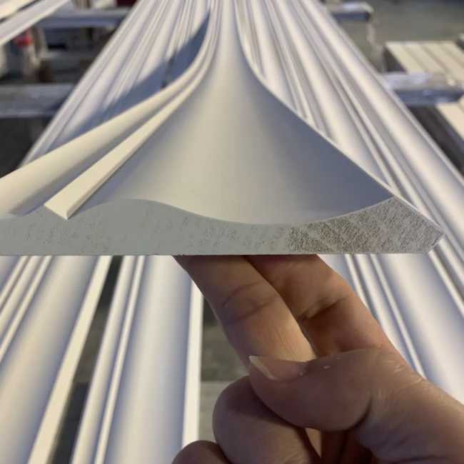 First Tier Class Primed Wooden Crown Mouldings For Ceiling