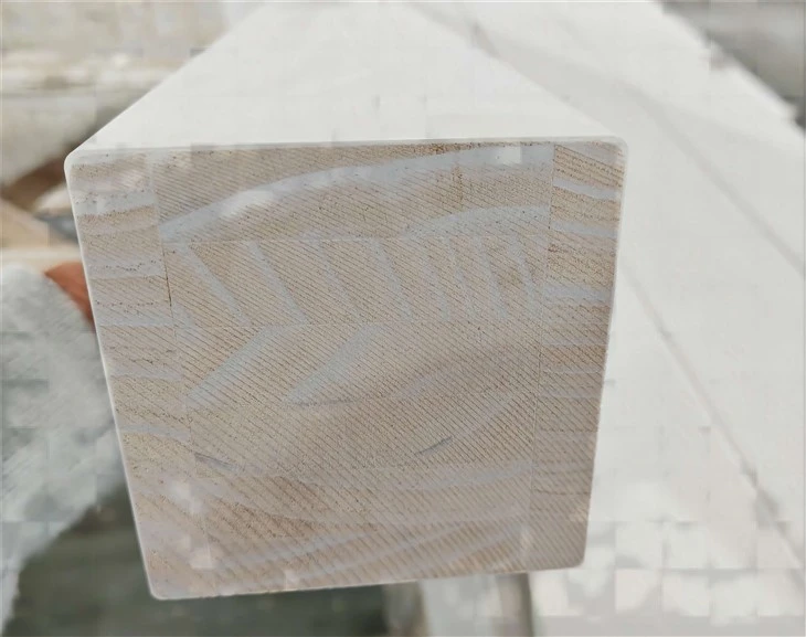 سفید پرایمد FJ Pine Stair Newel Post